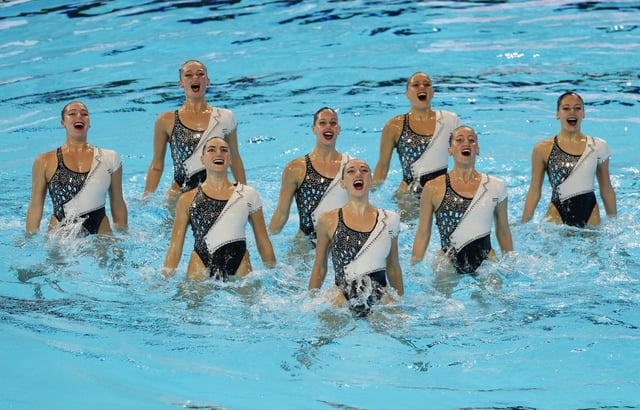España actuando en las finales de equipo técnico.