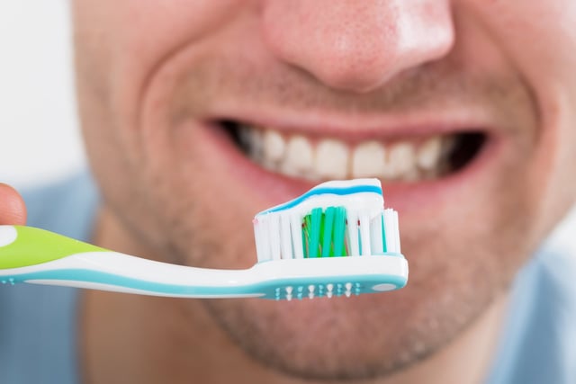 La Anmat prohibió la venta de la variante Colgate Total Clean Mint por causar efectos adversos