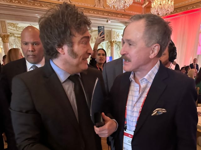 Javier Milei con Peter Lamelas, futuro embajador de Estados Unidos en la Argentina