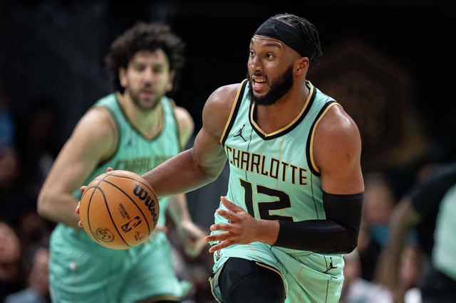 Veteran forward Josh Okogie, who played with Phoenix and Charlotte last season, has signed a one-year deal with the Rockets.