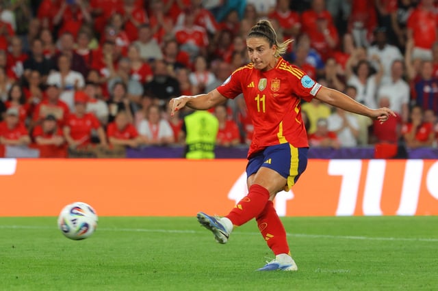 Soccer Football - UEFA Women's Euro 2025 - Quarter Final - Spain v Switzerland - Stadion Wankdorf, Bern, Switzerland - July 18, 2025 Spain's Alexia Putellas misses from the penalty spot REUTERS/Denis Balibouse/File Photo