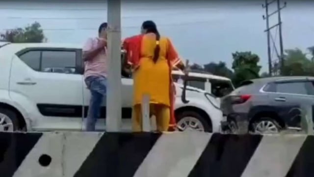 Woman Wields Machete in Jammu Road Rage Incident | Image: X