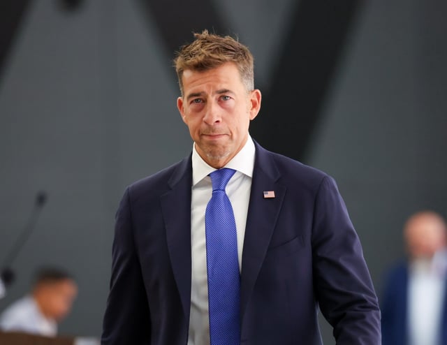 Illinois Secretary of State Alexi Giannoulias is criticizing Orland Township&#39;s decision to end a department of motor vehicle office lease inside the township&#39;s Orland Park offices. (Stacey Wescott/Chicago Tribune)
