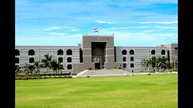 The court also cautioned members of the Bar to ensure that clients attend virtual hearings with appropriate decorum as mentioned in the Gujarat High Court live-streaming rules. (Gujarat high court website)