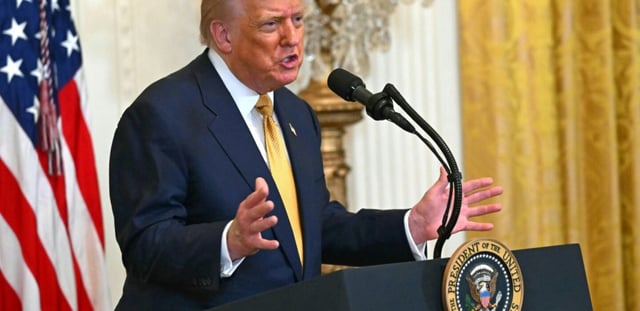 Le président américain Donald Trump prononce un discours lors d'une réception avec des membres républicains du Congrès à la Maison Blanche à Washington, le 22 juillet 2025