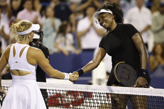 Venus Williams, à droite, effectue un joli retour à 45 ans sur le circuit.