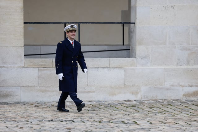 Le chef d'état-major, général Thierry Burkhard, quitte son poste