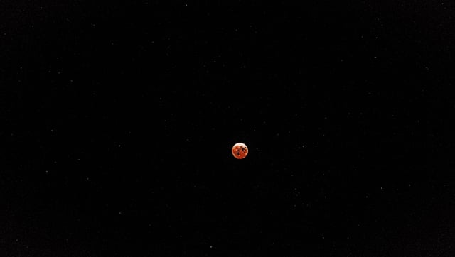 Earth May Have Over 6 Temporary "Mini-Moons" At Any Given Time. They're Made Of Moon