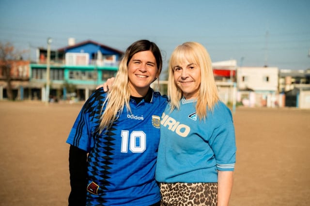 Claudia Villafañe y la China Sanjuan emprenderán un viaje a Italia para &#34;seguir los pasos del Diego&#34;