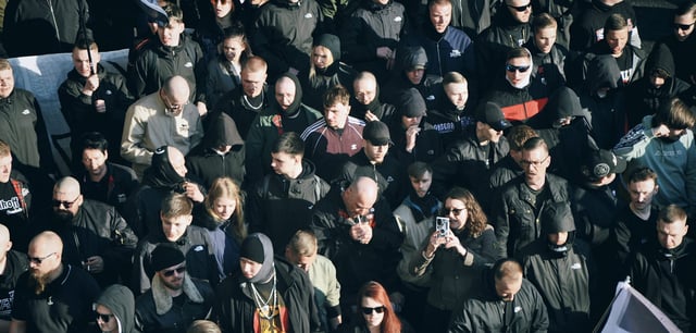 Neonazi-Aufmarsch am Berliner Ostkreuz – auch Anhänger der „Deutschen Jugend Voran“ sind dabei