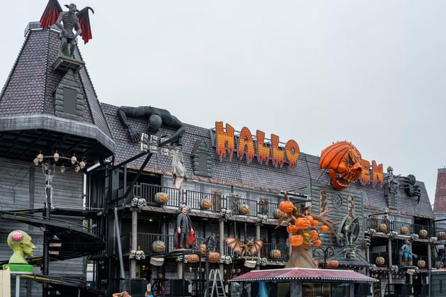 Die Geisterbahn „Halloween“ feiert auf dem Hamburger Dom ihre Weltpremiere.