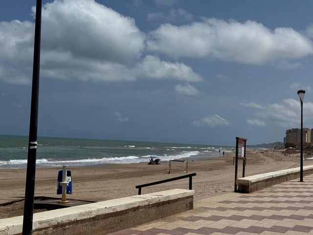 Vista de la playa de Motilla en una imagen del martes.