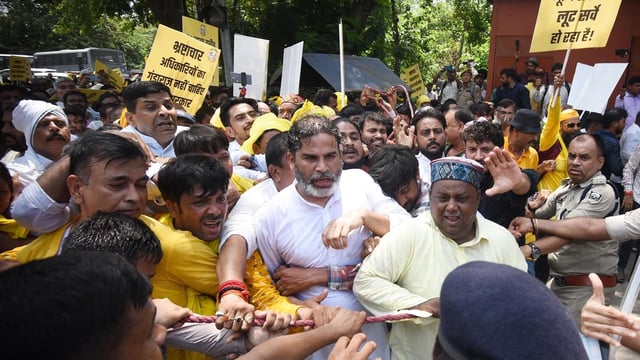 The confrontation between police and Jan Suraaj group occurred as the latter tried to march towards the Bihar Assembly.
