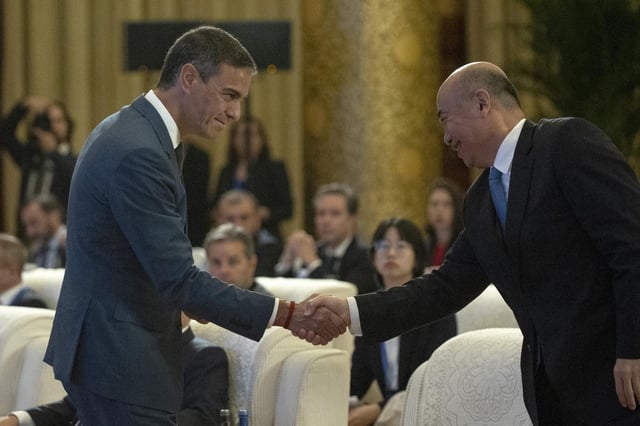 Sánchez: Una guerra comercial China-UE no beneficiaría a nadie