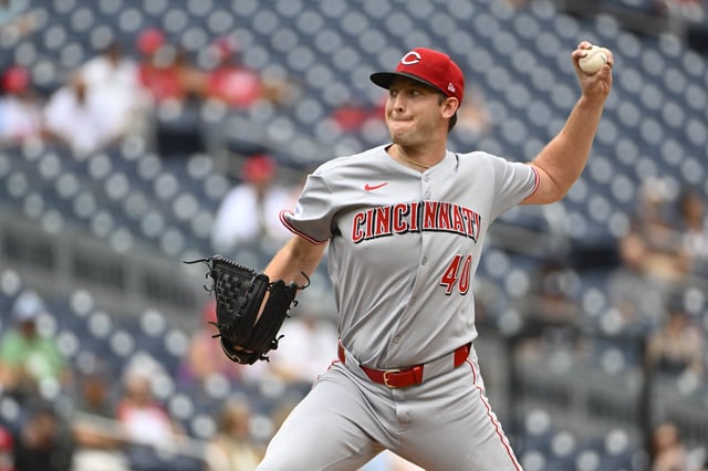 Jul 23, 2025; Washington, District of Columbia, USA; Cincinnati Reds starting pitcher Nick Lodolo (40) throws to the Washington Nationals during the second inning at Nationals Park. Mandatory Credit: Brad Mills-Imagn Images
