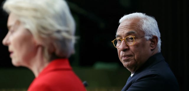 Le président du Conseil européen, Antonio Costa (d), assiste à une conférence de presse aux côtés de la présidente de la Commission européenne, Ursula von der Leyen, à Bruxelles, le 26 juin 2025