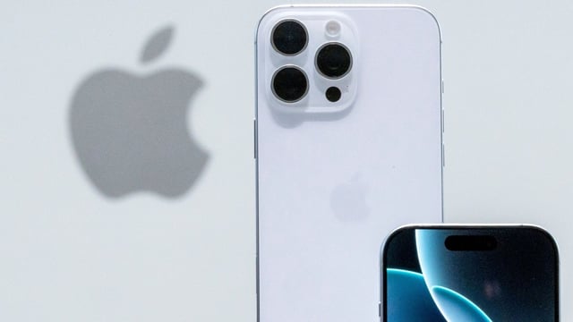  Get Apple iPhone 16 Pro at a reasonable price ahead of the iPhone 17 series launch.