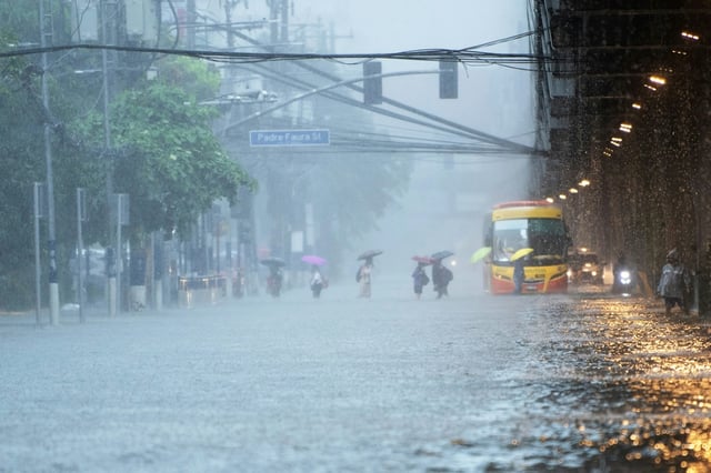 Auf den Philippinen droht sich nach tagelangen heftigen Regenfällen und Überschwemmungen die Lage durch den Tropensturm "Co-May" noch zu verschärfen.