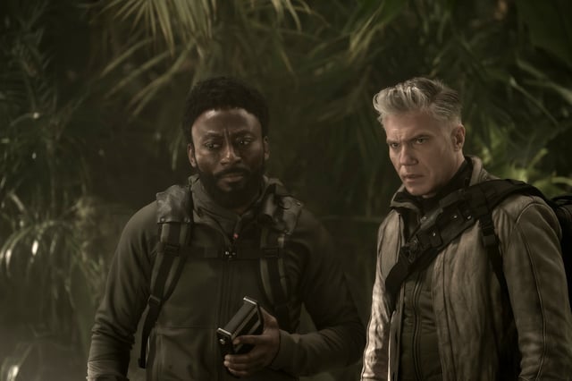 L to R Babs Olusanmokun as Dr. MíBenga and Anson Mount as Capt. Pike in season 3 , Episode 3 of Strange New Worlds streaming on Paramount+. Photo Credit: