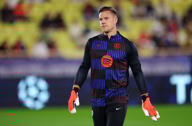 Soccer Football - Champions League - AS Monaco v FC Barcelona - Stade Louis II, Monaco - September 19, 2024 FC Barcelona's Marc-Andre ter Stegen during the warm up before the match REUTERS/Manon Cruz/File Photo