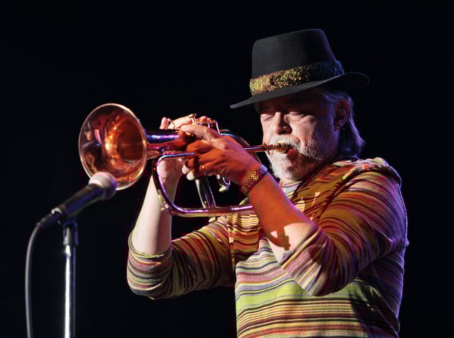 Photo of Chuck Mangione on April 01, 2006.