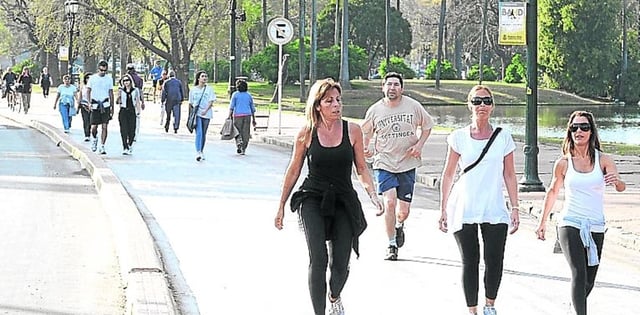 La recomendación de 10 mil pasos por día queda grande a partir de la nueva recomendación científica.