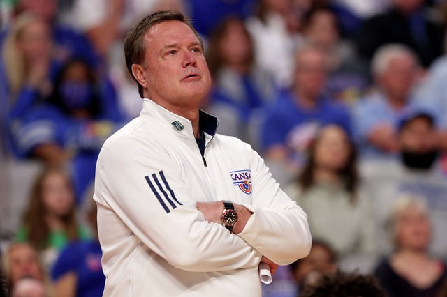 Kansas basketball coach Bill Self is &#34;expected to make a full recovery&#34; after being hospitalized and undergoing a procedure.