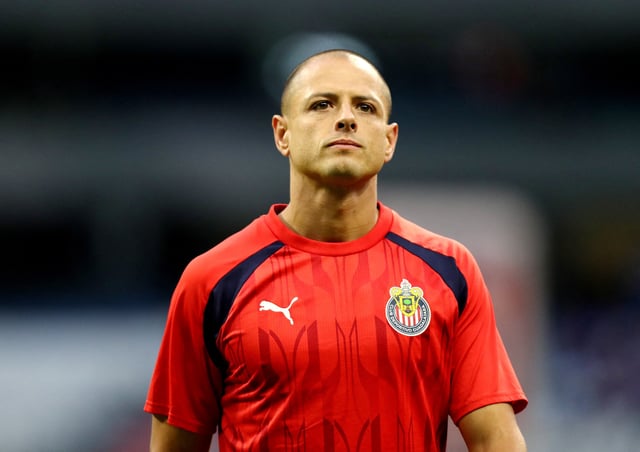 Soccer Football - Mexico - Liga MX - Cruz Azul v Guadalajara - Estadio Ciudad de los Deportes, Mexico City, Mexico - March 2, 2024 Guadalajara's Chicharito during the warm up before the match REUTERS/Raquel Cunha/File Photo