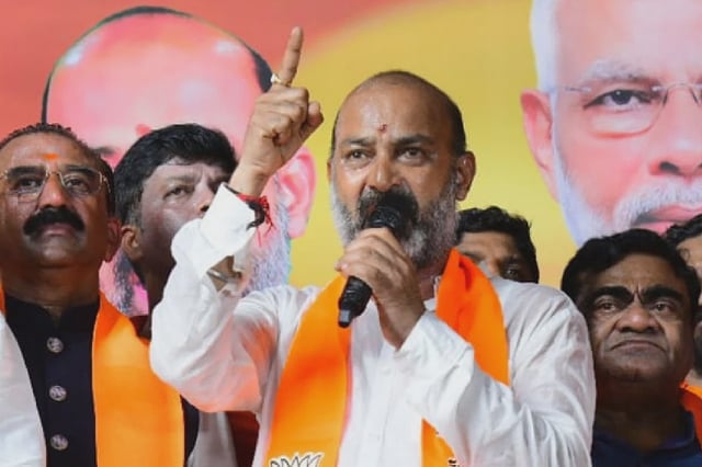 Telangana court issues non-bailable warrant against Union Minister Bandi Sanjay 
