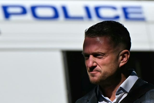 L'activiste britannique d'extrême droite Tommy Robinson devant le tribunal de Southwark à Londres, le 3 juillet 2025