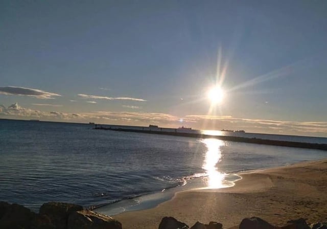 Imagen de archivo de la playa de Port Saplaya