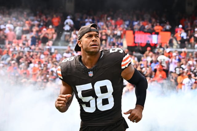 Linebacker Jordan Hicks #58 of the Cleveland Browns celebrates during player introductions before the game against the New York Giants at Huntington Bank Field on September 22, 2024 in Cleveland, Ohio.