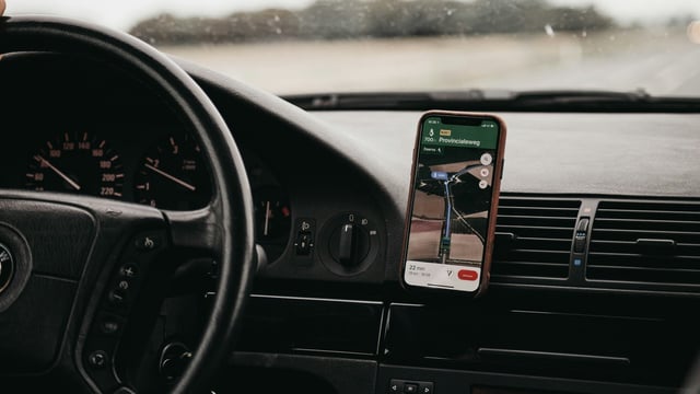 Google Maps will soon remove the follow feature and will end the option to follow or be followed by users.