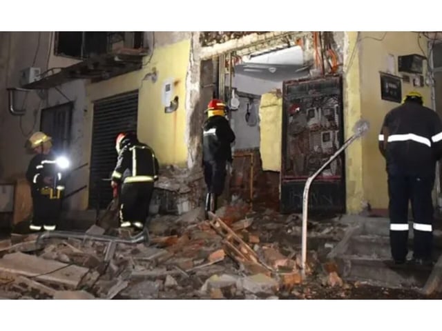 Un escape de gas sería el causante de la explosión del edificio en Florencio Varela (Gentileza:Cuatro medios).