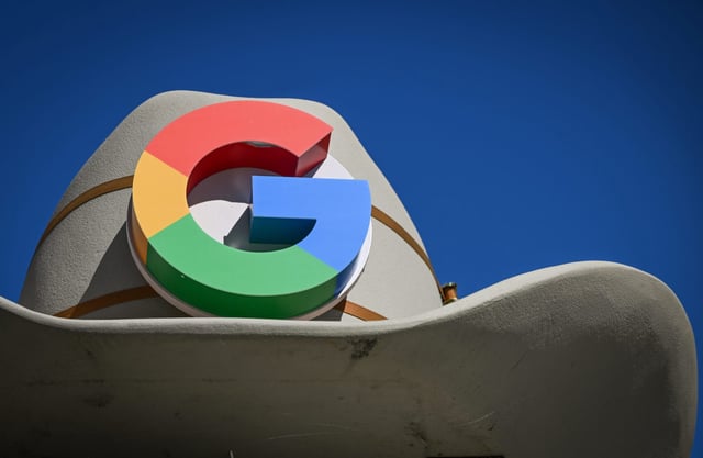 Google&#39;s AI accounts for how materials fold or stretch across people&#39;s bodies.