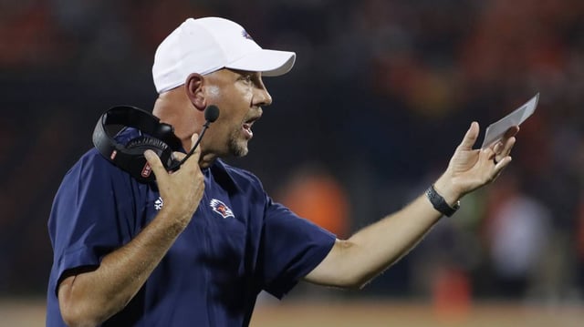 Sep 4, 2021; Champaign, Illinois, USA; UTSA Roadrunners head coach Jeff Traylor talks with officials during the second half of Saturday’s game with The Illinois fighting Illini at Memorial Stadium. Mandatory Credit: Ron Johnson-USA TODAY Sports