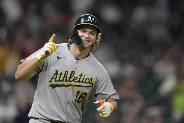 Nick Kurtz became the first rookie in baseball history to homer four times in a game as the Athletics beat the Astros for the second straight night.