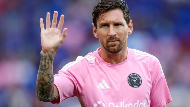 Lionel Messi muss zuschauen