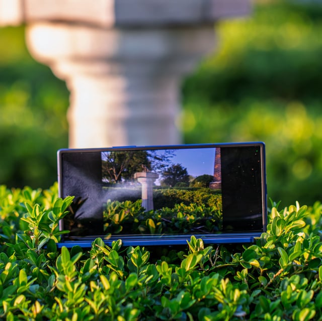 Samsung Galaxy Z Fold 7 picture through viewfinder