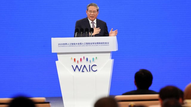 Li Qiang redet auf der Welt-KI-Konferenz in Shanghai