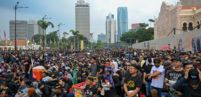Manifestation contre l'augmentation du coût de la vie et le manque de réformes imputés au gouvernement du Premier ministre malaisie Anwar Ibrahim, le 26 juillet  à Kuala Lumpur