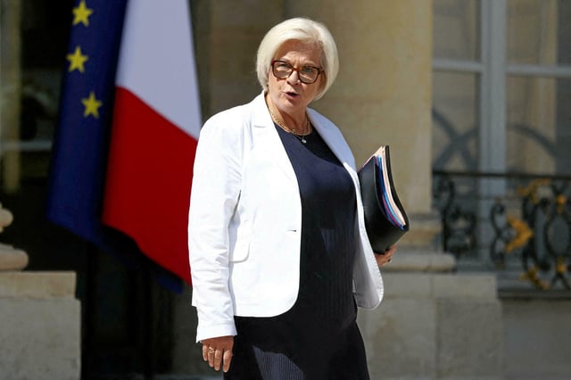 La ministre de la Santé, du Travail, des Solidarités et des Familles, Catherine Vautrin, détaille ses mesures d'économies dans le domaine de la santé, pour 2026.
