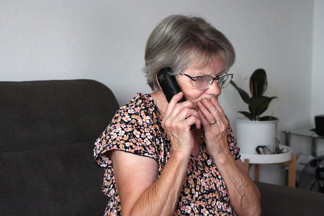 Viele Rentner fallen am Telefon immer noch auf Betrüger rein. (Symbolbild)