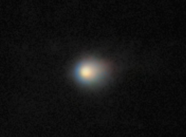 Comet 3I/ATLAS imaged by the Gemini North telescope. It reveals the comet’s compact coma, that's the cloud of gas and dust surrounding its icy nucleus. Image via
International Gemini Observatory/NOIRLab/NSF/AURA/K. Meech (IfA/U. Hawaii). 
Image Processing via Jen Miller & Mahdi Zamani (NSF NOIRLab).