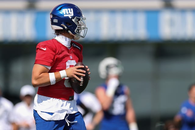 axson Dart #6 of the New York Giants looks to pass the ball during training camp at Quest Diagnostics Training Center on July 23, 2025 in East Rutherford, New Jersey.