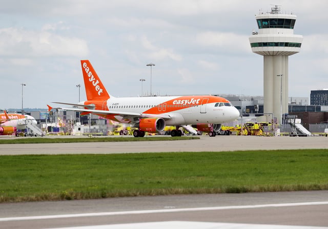 La compagnie EasyJet a confirmé l’arrestation d’un homme à l’atterrissage du vol ZY609.
