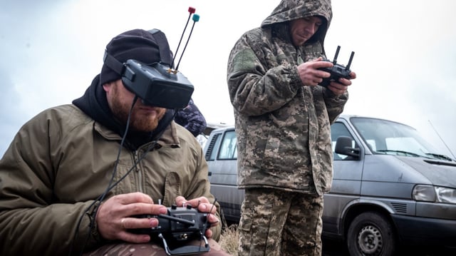 Ukrainian soldiers in the Donetsk region being trained in drone operations