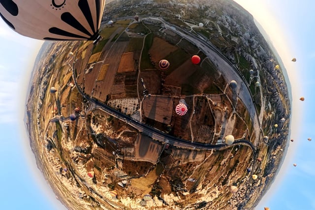 © Insta360; Screenshot by Gizmodo