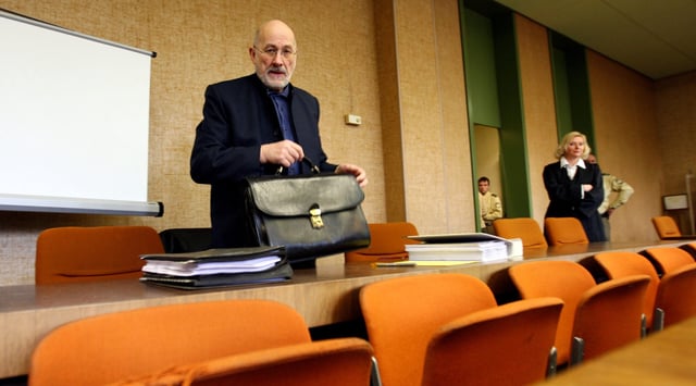 Right-wing extremist Horst Mahler and his lawyer attend the trial against Mahler at the country court on Jan. 12, 2009 in Munich. (Miguel Villagran/Getty Images)