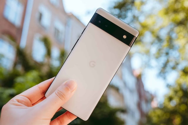 Pixel 6a fire